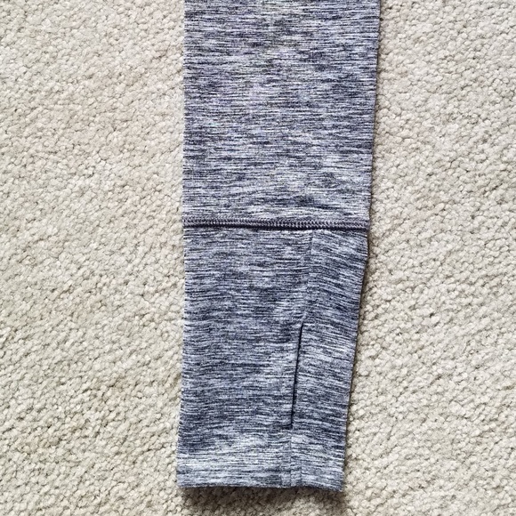 NWOT Reebok Top - Picture 4 of 8